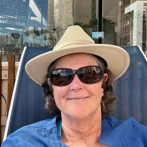 Meet your Posher, Joan